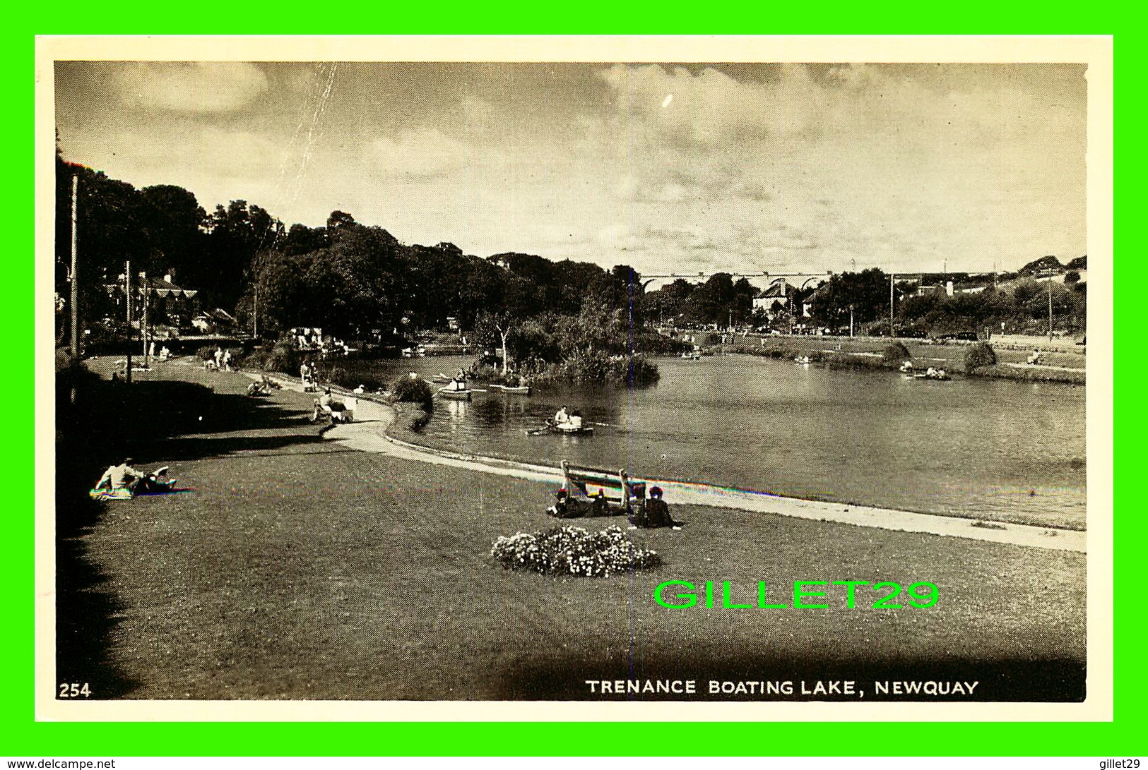 NEWQUAY, UK - TRENANCE BOATING LAKE - ANIMATED - - Newquay