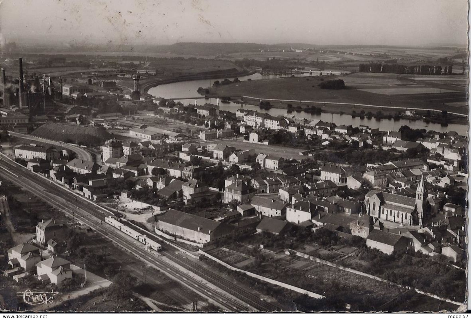 UCKANGE - Vue Aérienne -1950 - Autres & Non Classés