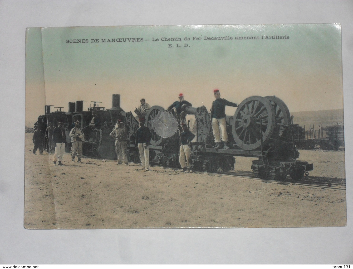 ARMEE. MILITAIRES. SCENES DE MANOEUVRES. LE CHEMIN DE FER DECAUVILLE AMENANT L'ARTILLERIE. - Manoeuvres