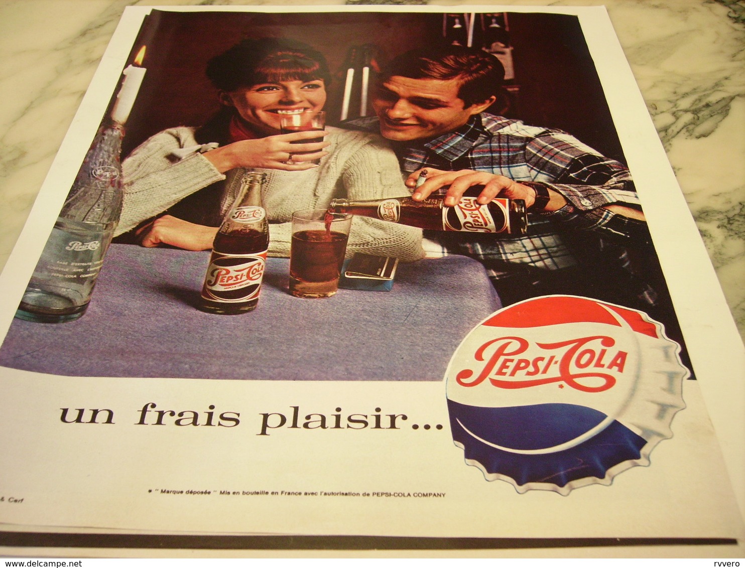 ANCIENNE PUBLICITE UN FRAIS PLAISIR  PEPSI COLA 1964 - Autres & Non Classés