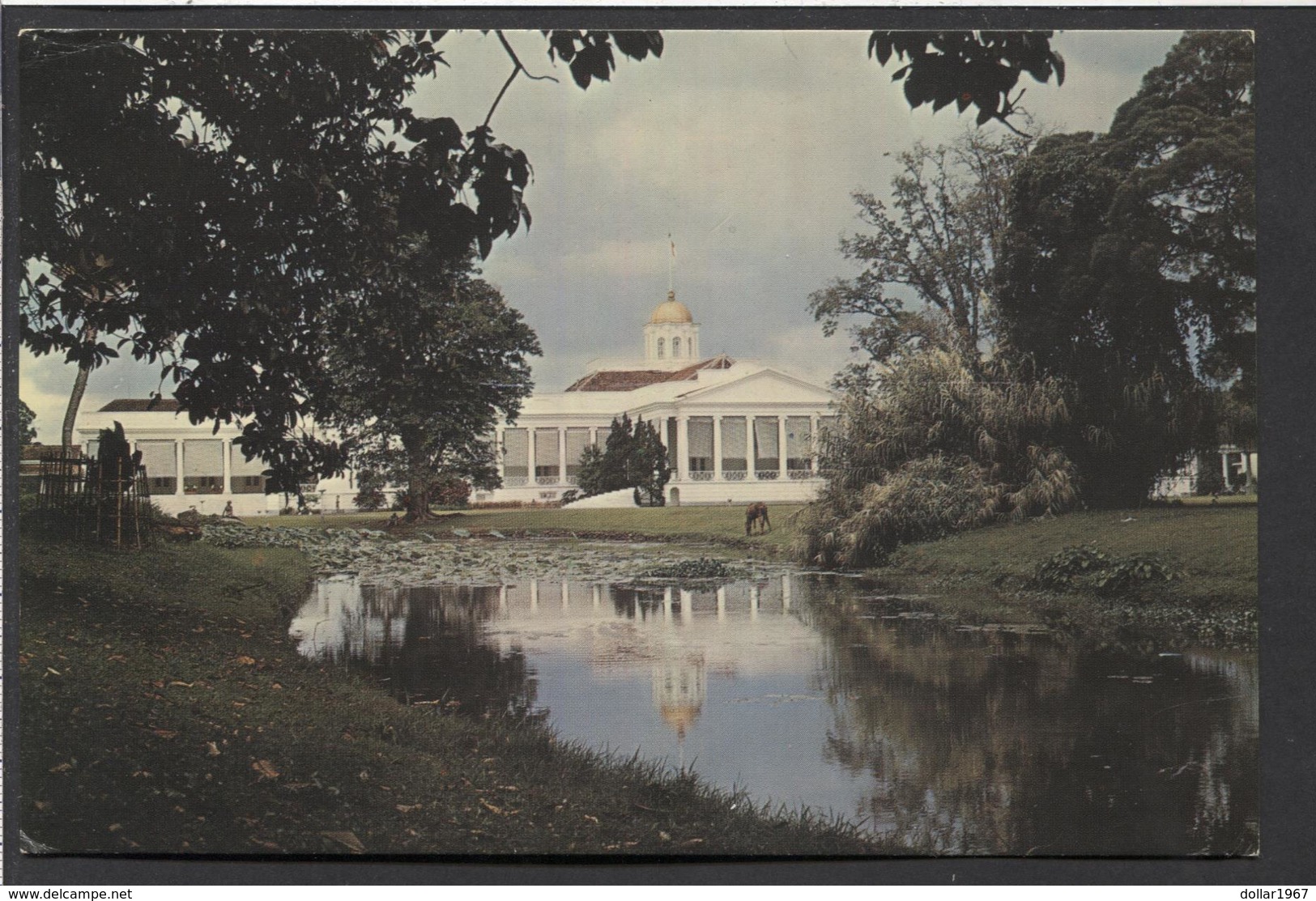 The Presidential Palace, Bogor INDONESIA -  Used. 1980 - See The 2 Scans For Condition.(Originalscan ) - Indonesia