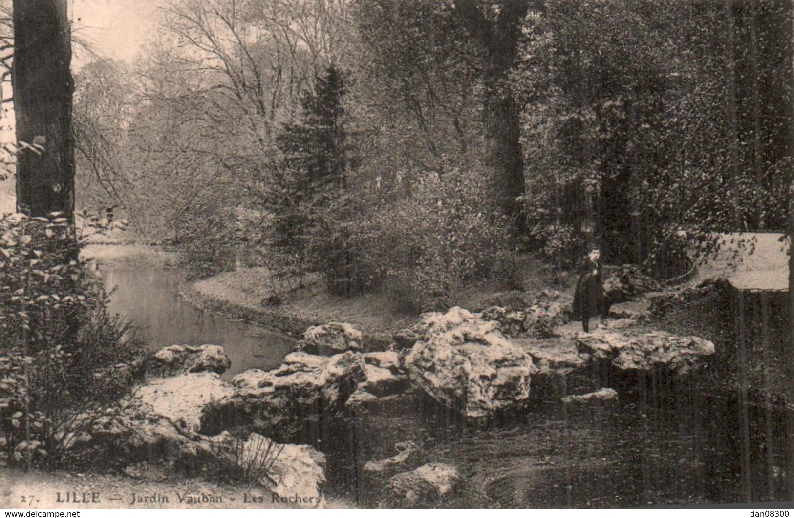 59 LILLE JARDIN VAUBAN LES ROCHERS CIRCULEE 1911 - Lille