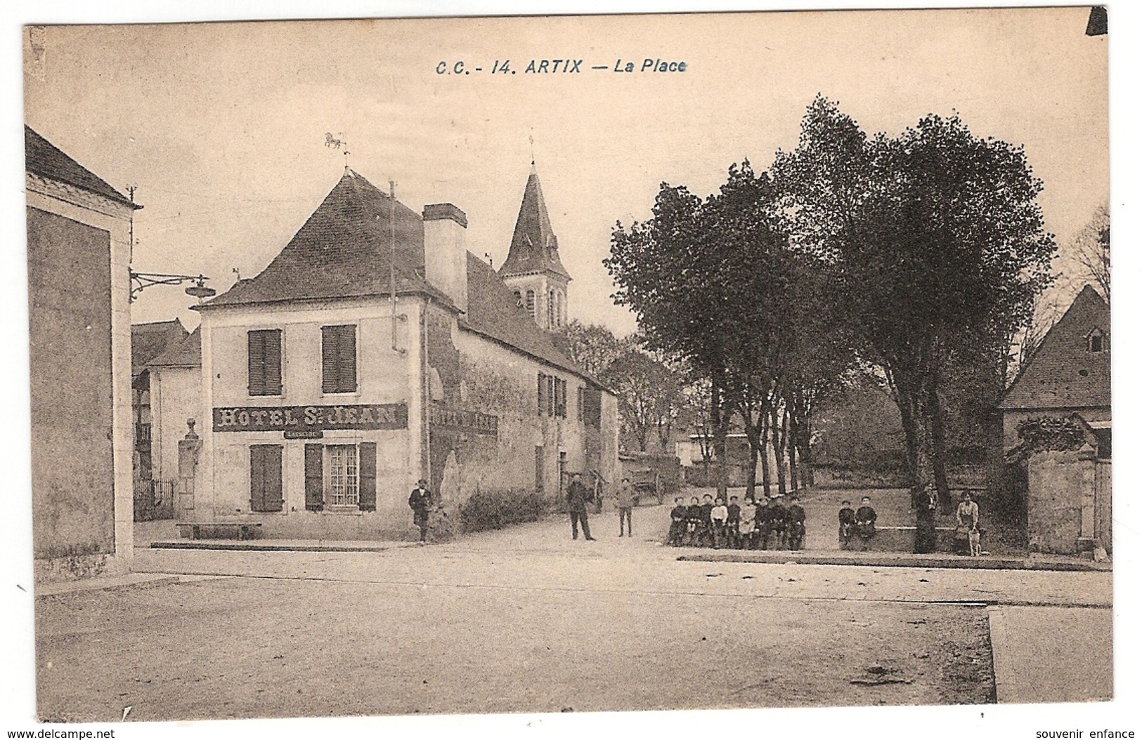 CPA Artix La Place Hôtel Saint Jean St 64 Pyrénées Atlantiques - Autres & Non Classés