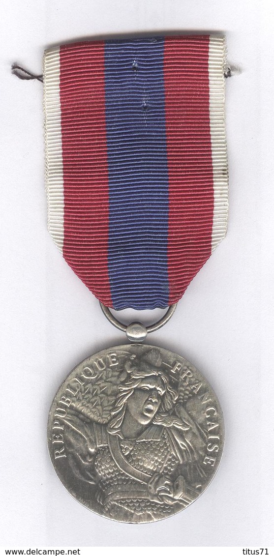 Médaille D'Argent De La Défense Nationale - France