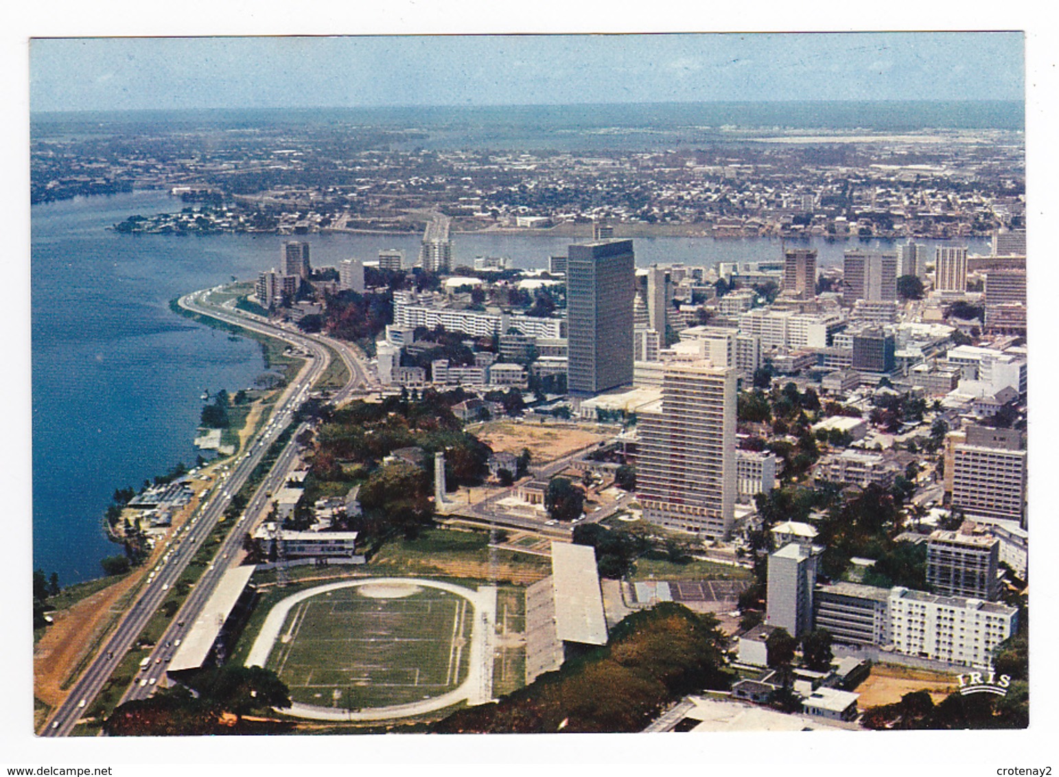 Côte D'Ivoire Abidjan N°7149 Vue Aérienne Stade Terrain De Foot Tribunes Basket - Elfenbeinküste