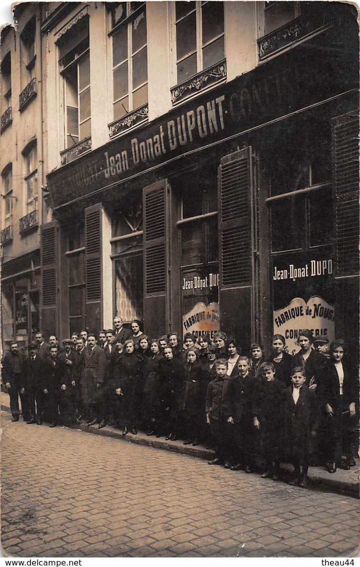 LILLE  - Carte-Photo De La Confiserie " Jean-Donat DUPONT " 32 Rue Lepelletier - Annuaire Gratuit 1933 Page 1376 - Lille