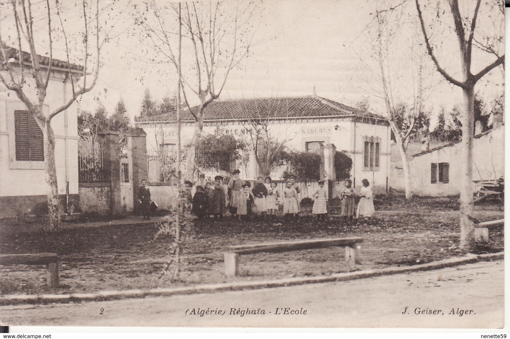 ALGÉRIE 1909 -- REGHAÏA -- L' Ecole  -- Belle Animation ( à L'Est D'Alger ) - Autres & Non Classés