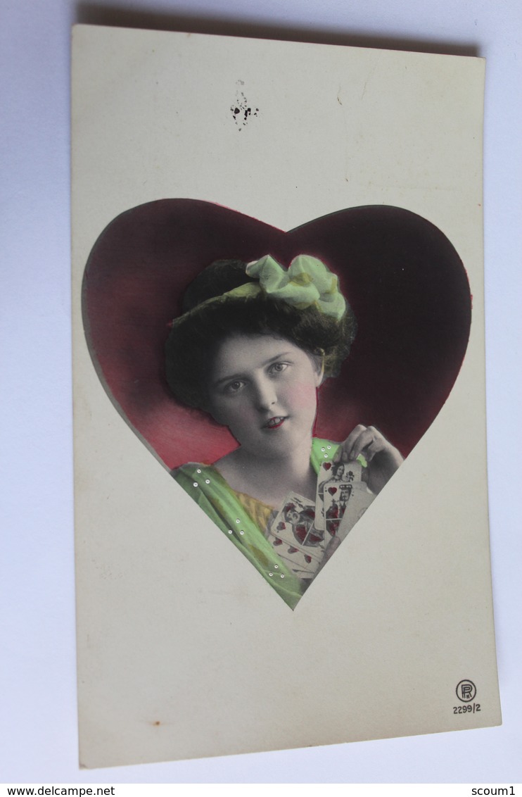 Portrait De Femme Dans Un Coeur Comme Dans Les Jeux De Cartes - Femmes