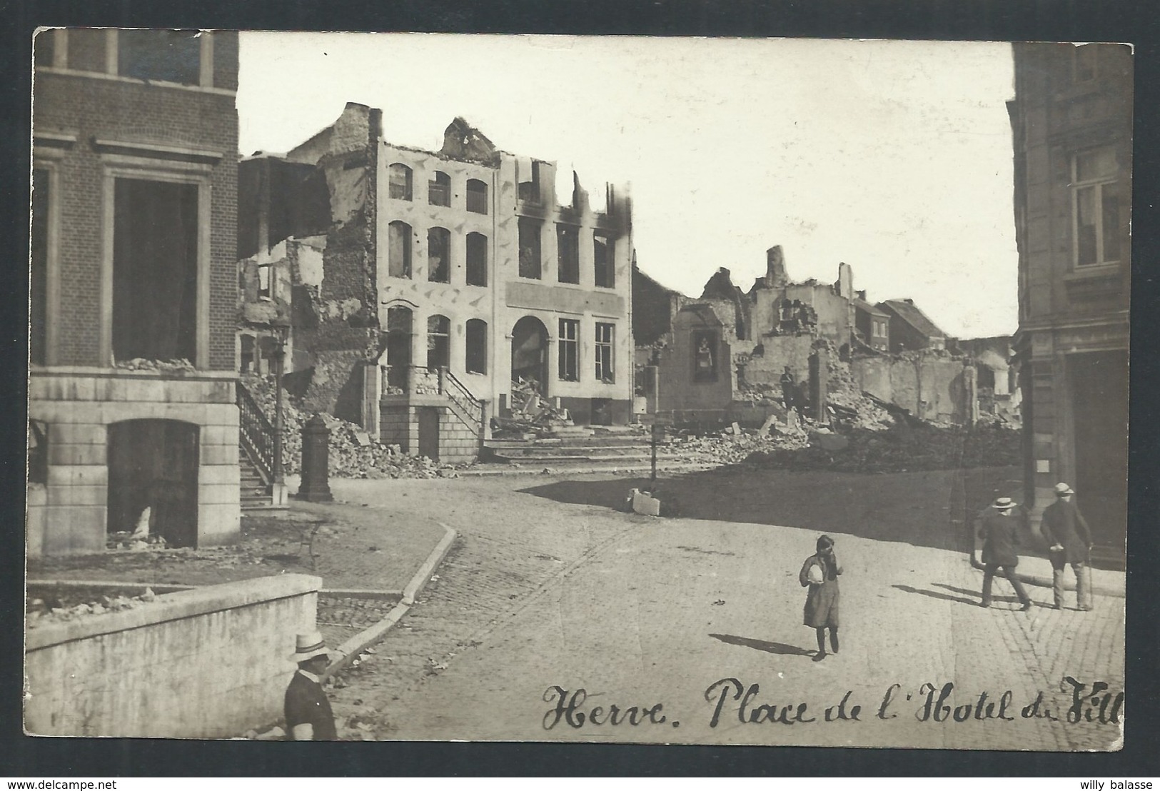 +++ CPA - Photo Carte - Foto Kaart - HERVE - Place De L'Hôtel De Ville  - Ruines Guerre  // - Herve