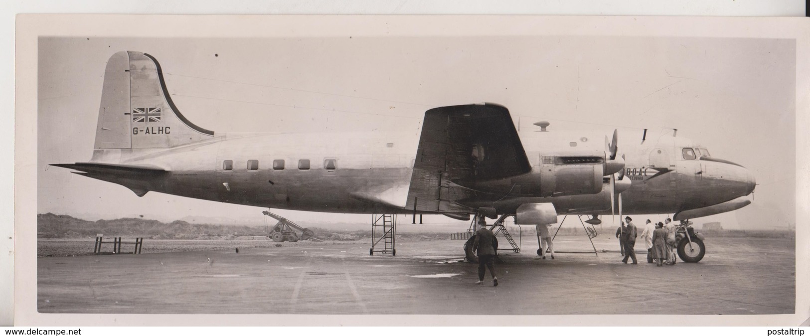 FIRST CANADAIR  IV AIRLINERS LONDON AIRPORT  B, O, A, C CANADA  MONTREAL   25 * 10 CM Aviation, AIRPLAIN, AVION AIRCRAFT - Aviación