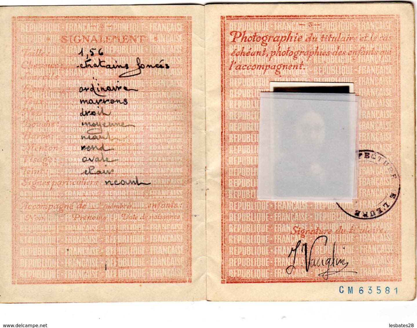 PASSEPORT FRANCAIS A L'ETRANGER  Délivré  EVREUX  Tampon   SUISSE  CONFEDERATION  VISA DE TRANSIT 1946 - Autres & Non Classés