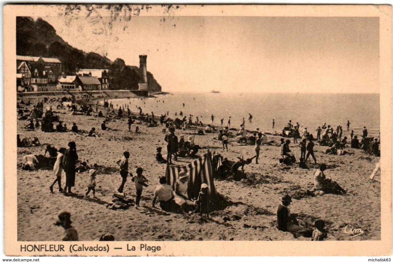 51gr 828 CPA - HONFLEUR - LA PLAGE - Honfleur