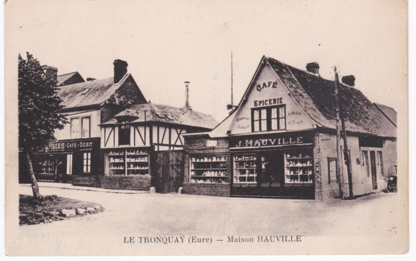 27 Eure -  LE TRONQUAY - Maison Hauville - Café Epicerie - Café Débit - Other & Unclassified