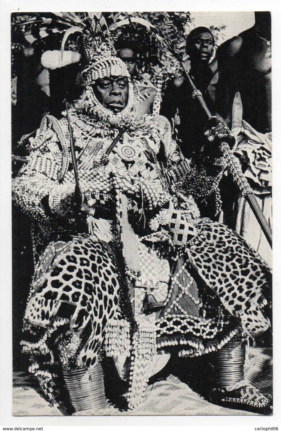 - CPSM CONGO BELGE - Le Nyimi, Roi Des Ba-Kuba, En Tenue D'apparat (superbe Gros Plan) - Photo A. CAUVIN - - Congo Belge