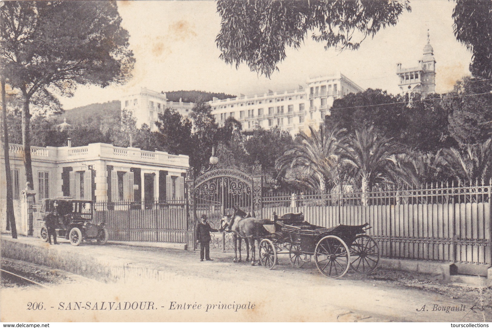 CPA 83 @ HYERES - SAN SALVADOUR - Entrée Principale Calèche Attelage Automobile - Hyeres