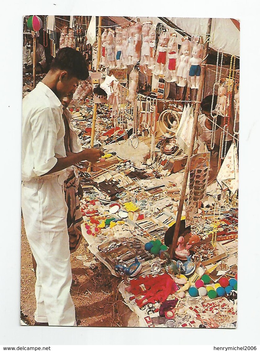 Marché Ceylan A Téwatté étalages De Pacotilles - Marchés