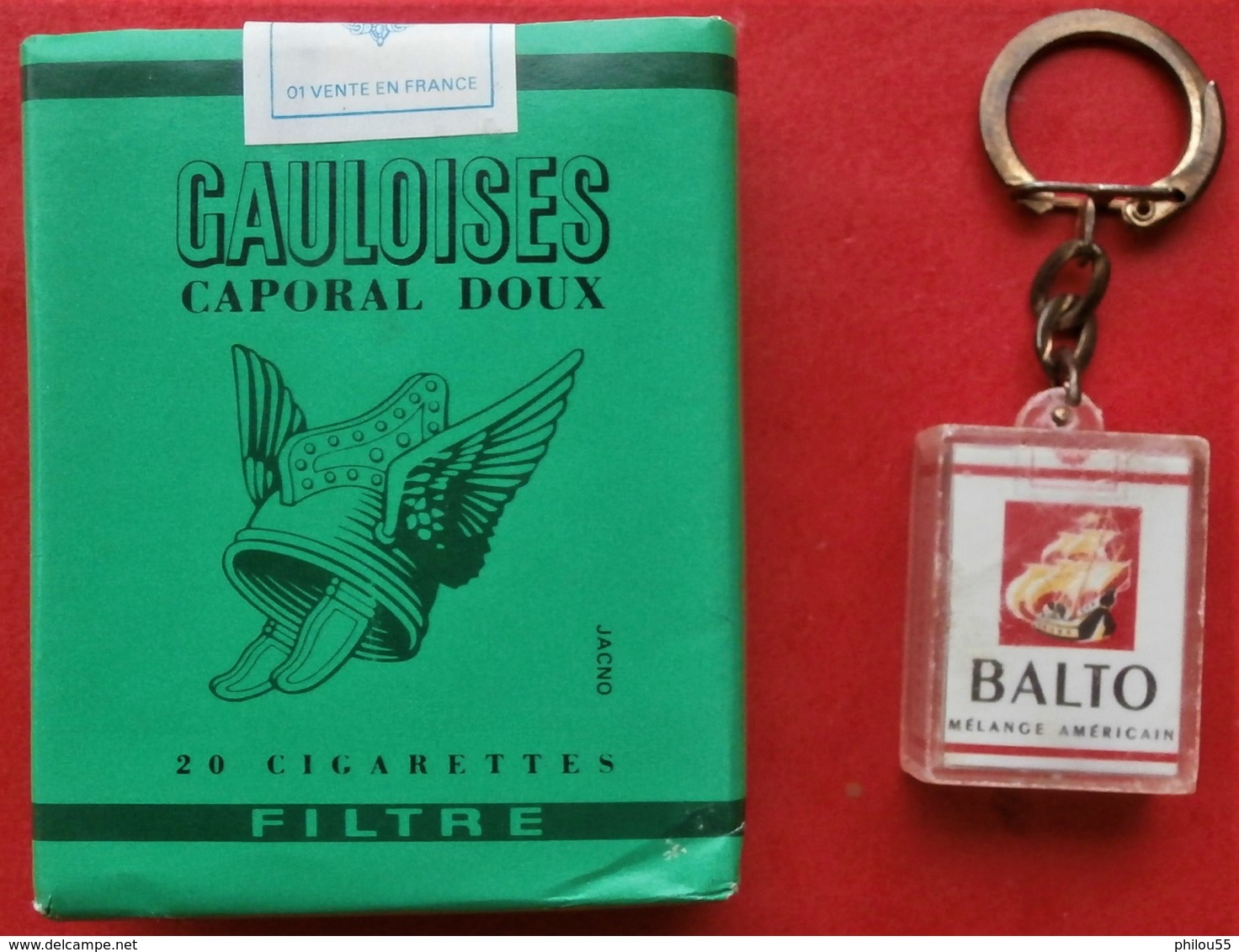 COLLECTION  Paquet De GAULOISES VERTES Filtre Caporal Doux JACNO + Porte Clef BALTO - Autres & Non Classés