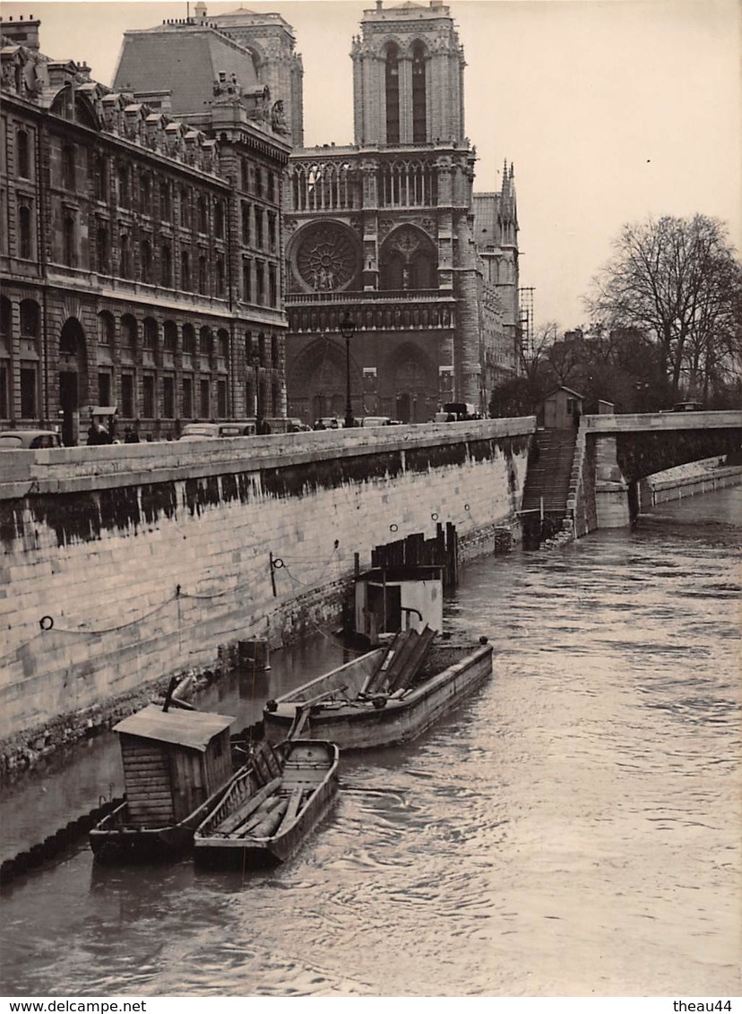 PARIS - Cliché De Presse De La Crue De La Seine Au Pont Saint-Michel En 1947 - Vue Sur Notre-Dame -  Voir Description - Arrondissement: 16