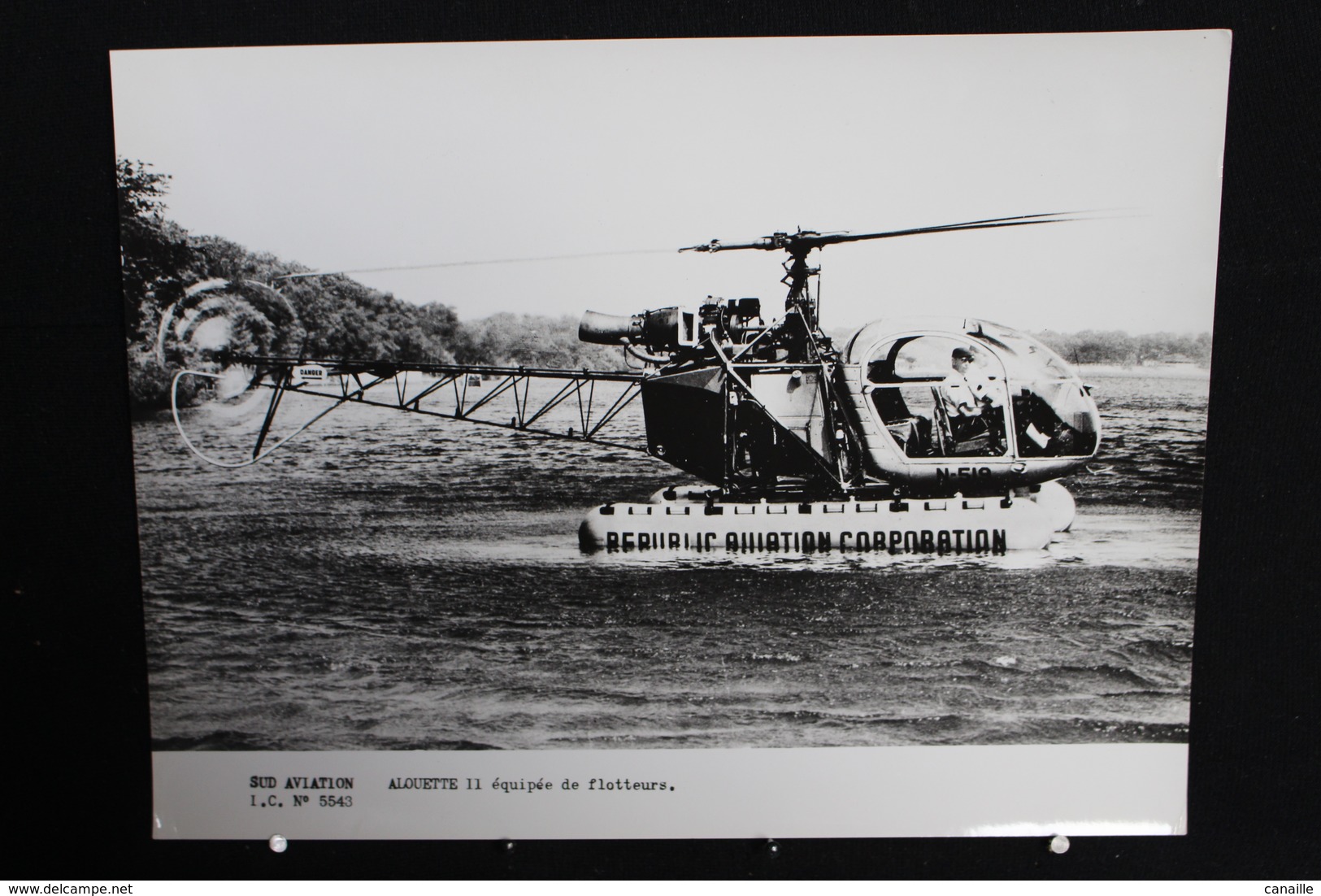 Hélicoptères, Sud Aviation  -  Alouette II équipée De Flotteurs , Photo Sur Papier Glacé. 24x18 Cm - Hubschrauber