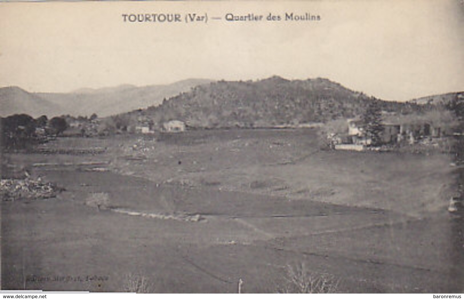 Tourtour - Quartier Des Moulins          (190428) - Autres & Non Classés