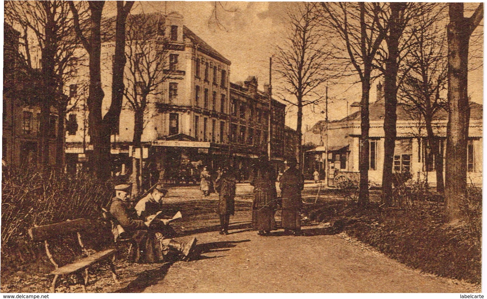 ARDENNES 08.CHARLEVILLE FELDPOSTKARTE RUE DE LA GARE ET RUE FOREST - Charleville