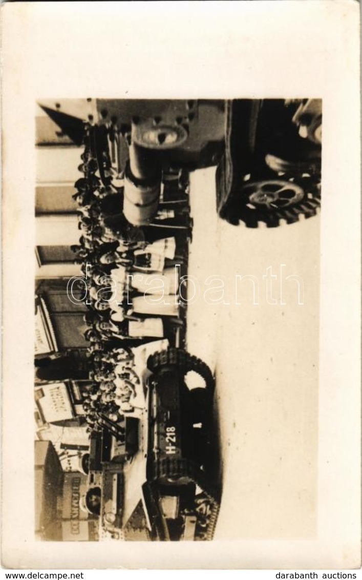 ** T1/T2 1940 Kolozsvár, Cluj; Bevonulás Tankokkal, Drogéria / Entry Of The Hungarian Troops, Tanks, Drogerie. Photo - Zonder Classificatie