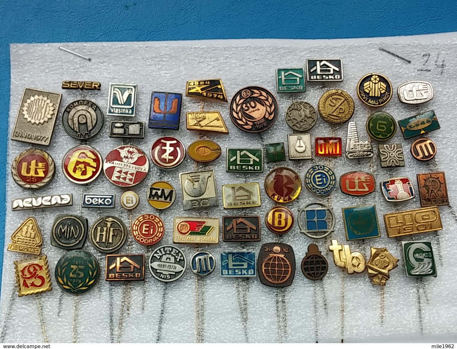 50 Pins Lot - EX Yugoslavia ( Croatia, Serbia, Slovenia, Bosnia And Herzegovina, Macedonia, Montenegro) - Lots