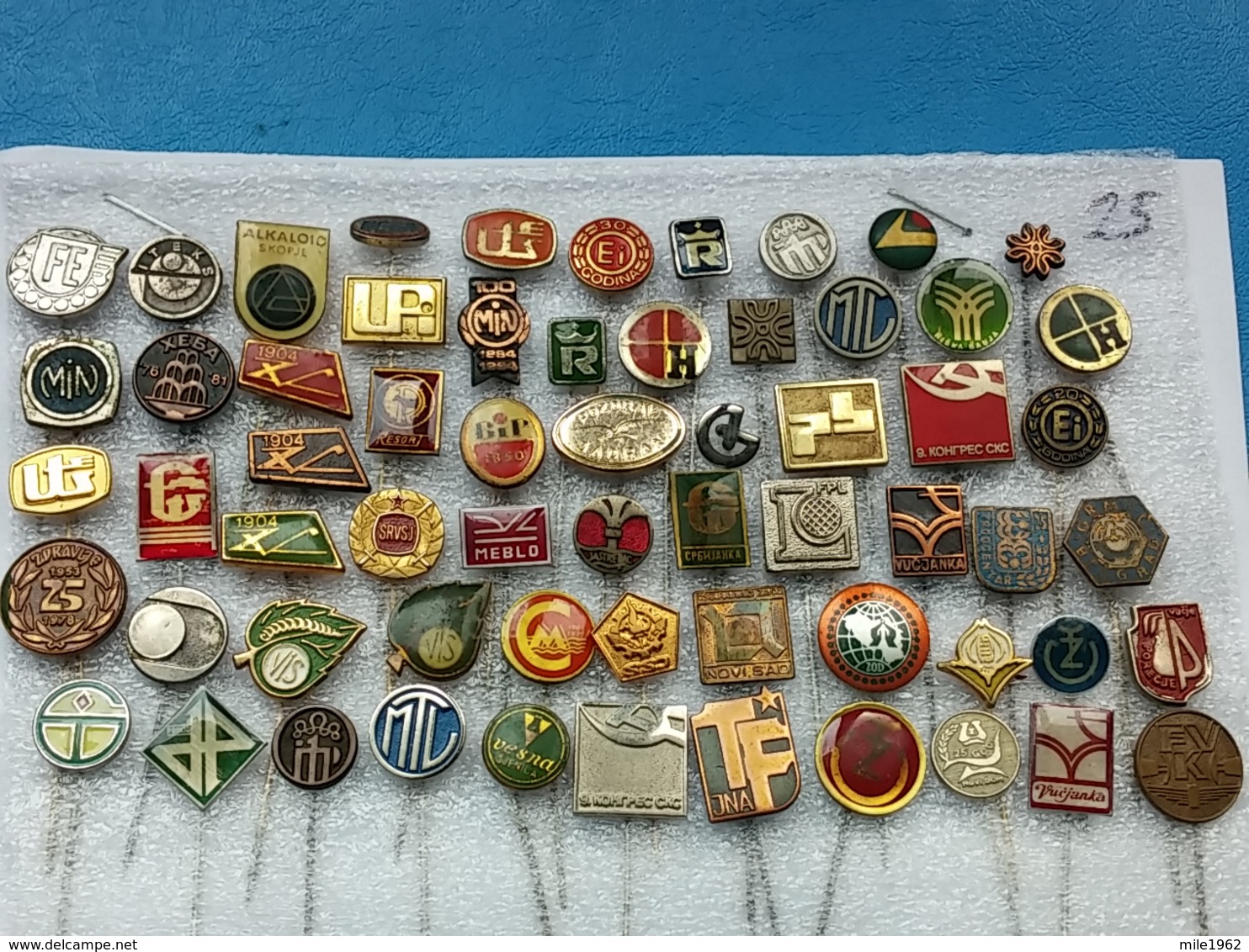 50 Pins Lot - EX Yugoslavia ( Croatia, Serbia, Slovenia, Bosnia And Herzegovina, Macedonia, Montenegro) - Lots