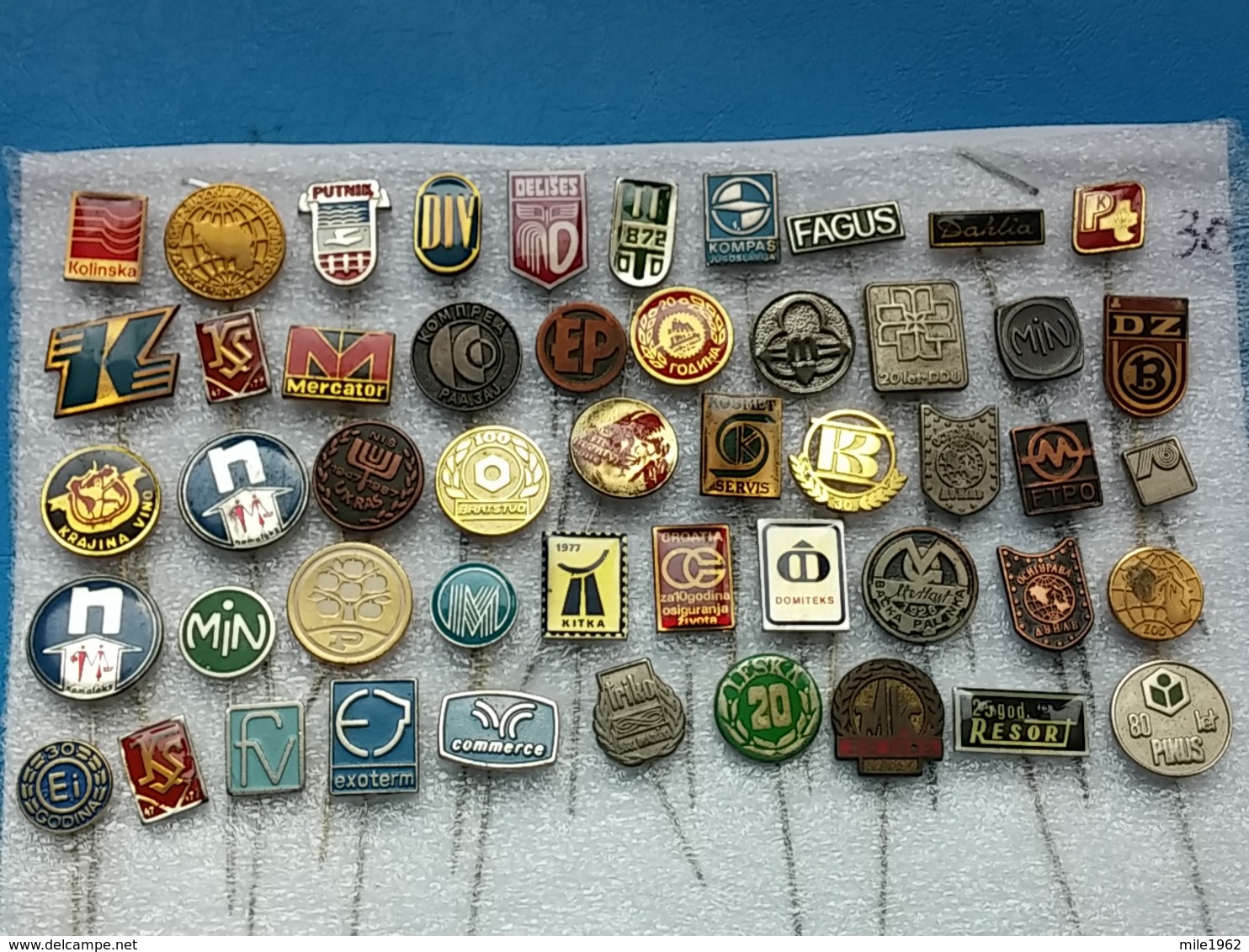 50 Pins Lot - EX Yugoslavia ( Croatia, Serbia, Slovenia, Bosnia And Herzegovina, Macedonia, Montenegro) - Lots