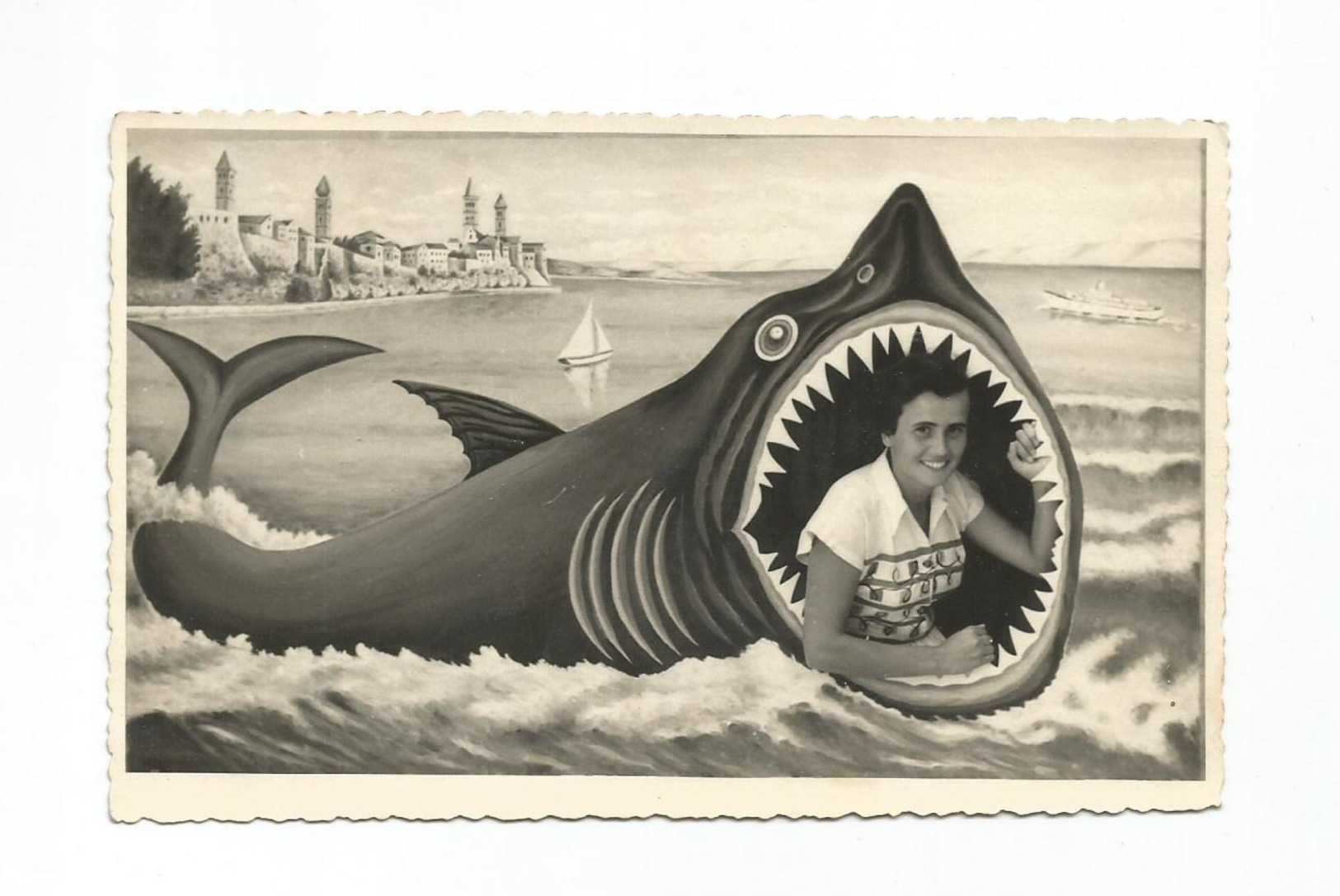 Croatia RAB ARBE Shark Attack Photo Montage Surrealisme Real Photo 1955 - Fotografie
