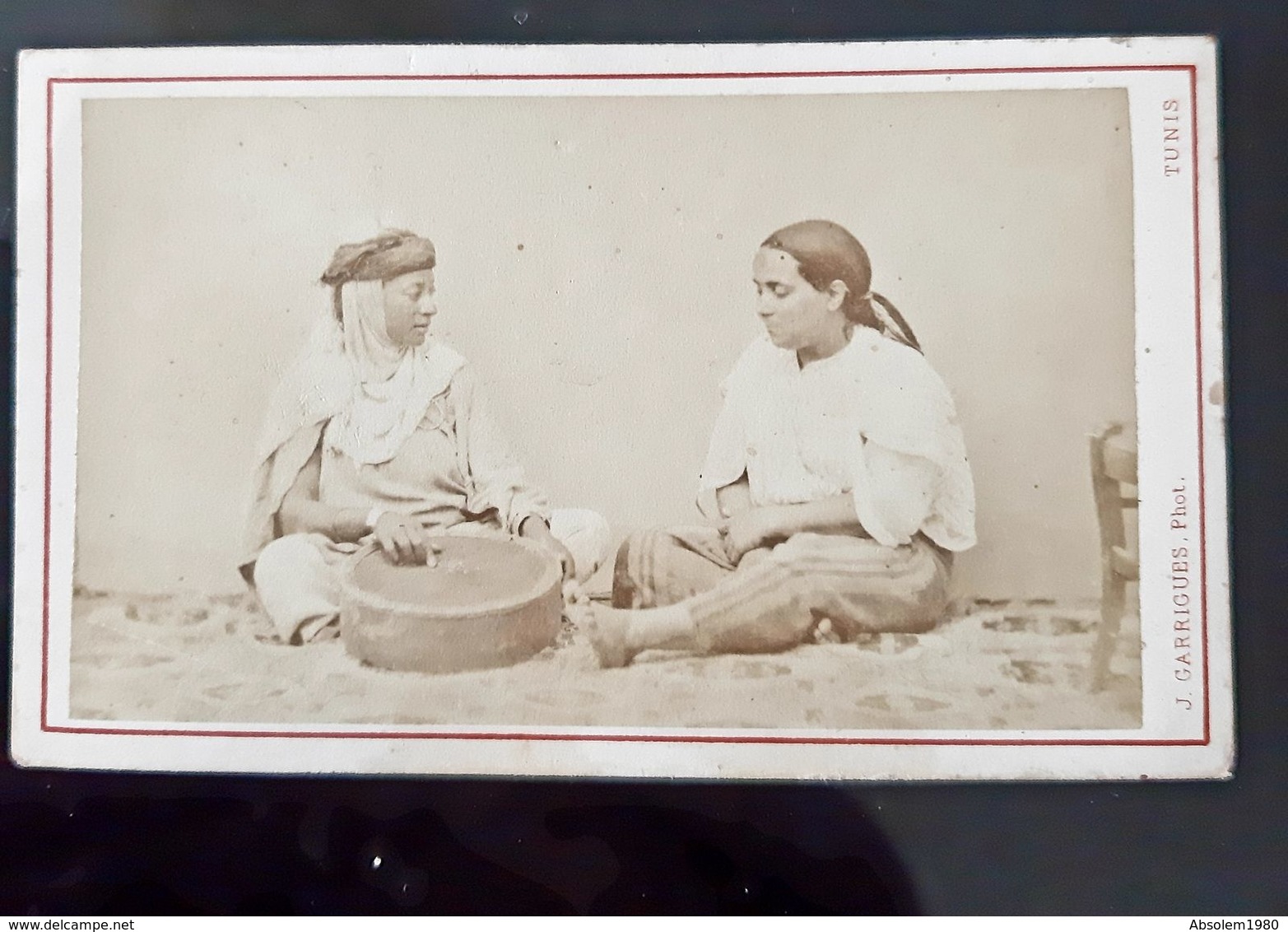 CDV GARRIGUES TUNISIE TUNIS 2 FEMMES ROULANT COUSCOUS ORIENTALISME AFRIQUE DU NORD NORTH AFRICA ETHNIC NATIVE WOMAN - Old (before 1900)