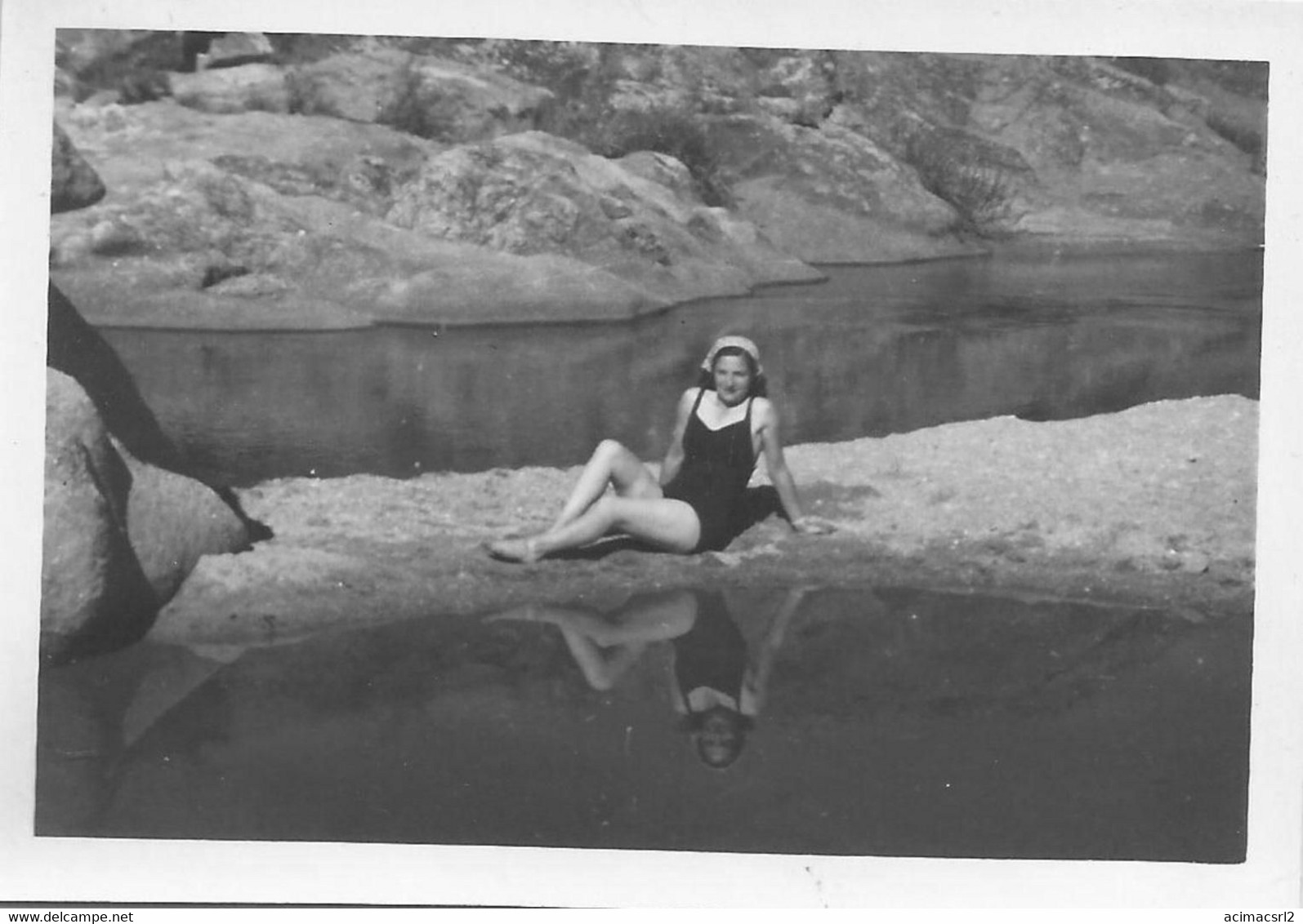 X1337 - PIN UP WOMAN FEMME - Girl In Swimsuit & Her Reflection In The Water - Surrealisme Photo Snapshot 8x6cm 1940' - Pin-up