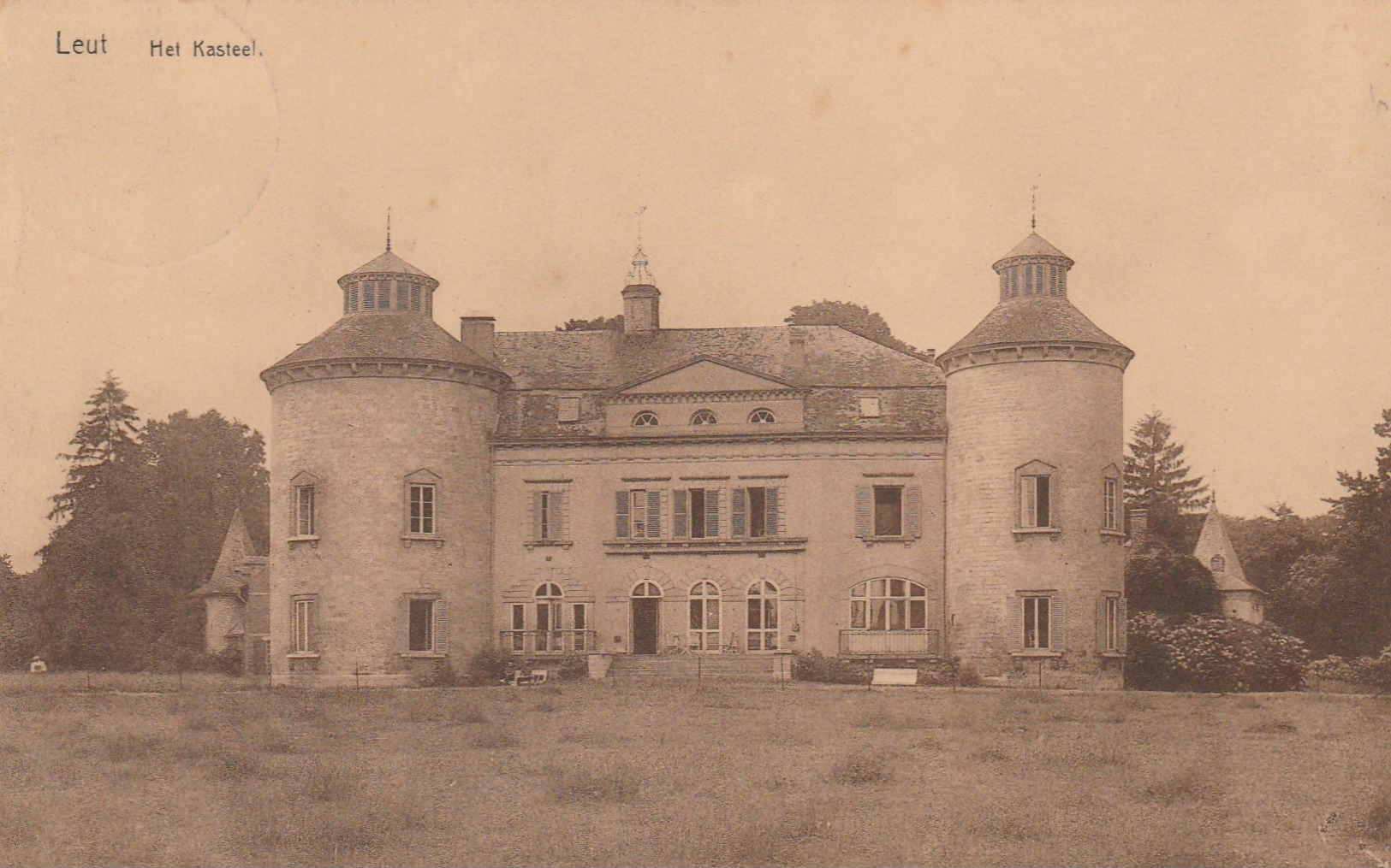 Leuth , Leut ( Maasmechelen ), Het  Kasteel - Maasmechelen