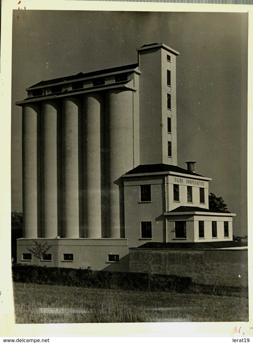 12...aveyron....baraqueville...silos Cooperatifs - Places