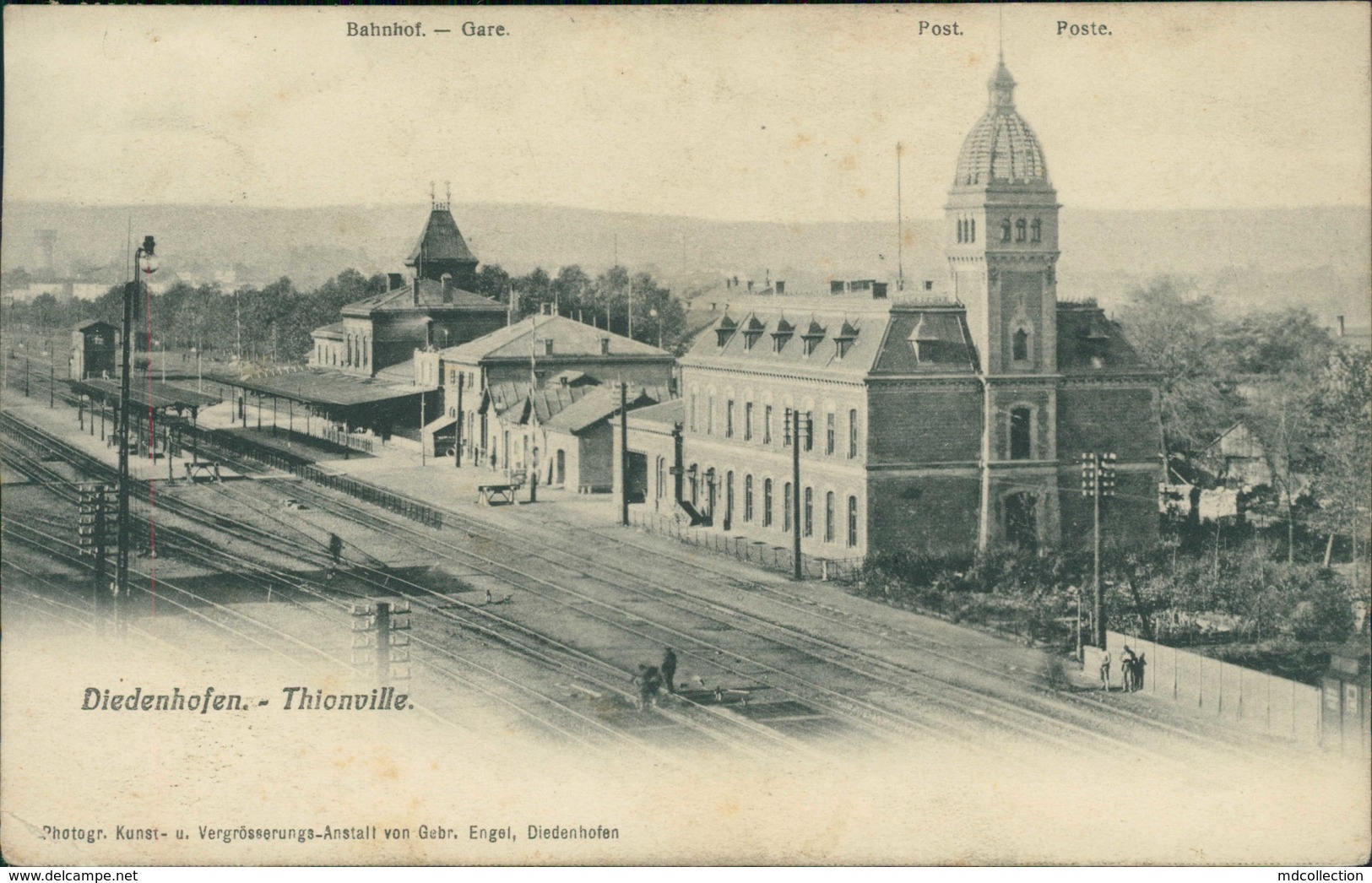 57 THIONVILLE / La Gare Et La Poste / - Thionville