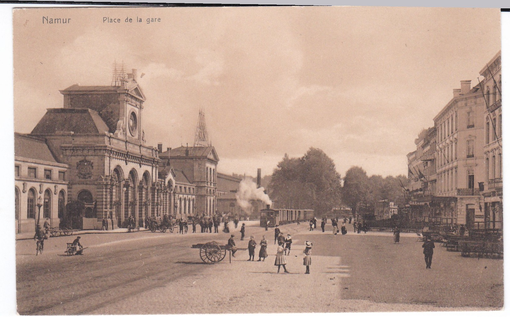 Namur Cpa Place De La Gare Animé - Namen