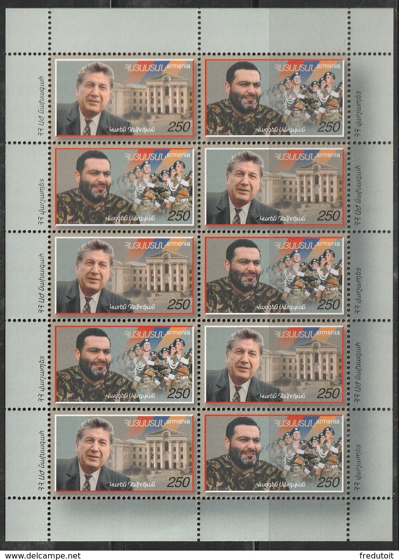 ARMENIE - Feuillet  N° 328/9 ** (1999)  Fils Martyrs - Armenia