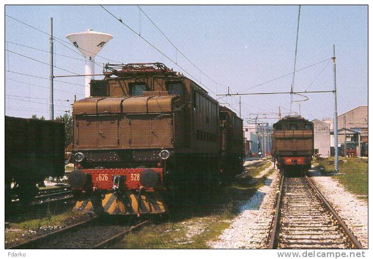 CN 04/04 Treno Locomotori E 626.328 E 626.397 In Verona Rairoad Treain Railways Treni - Stazioni Con Treni