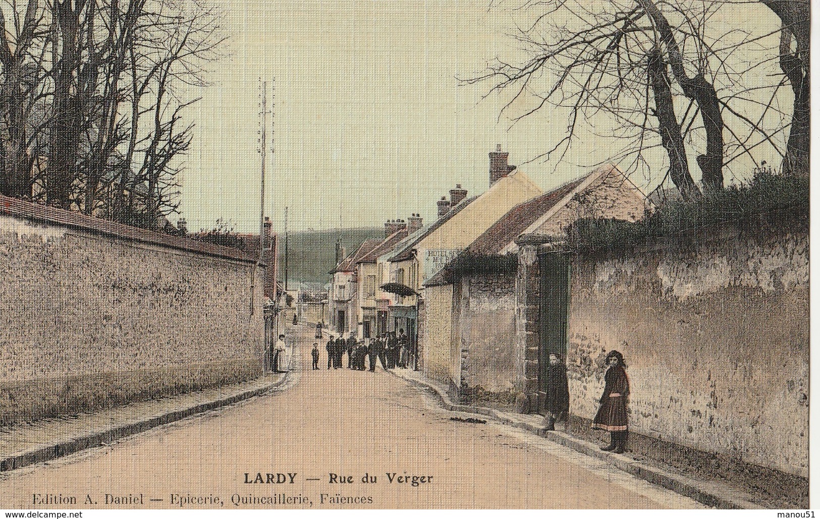 LARDY  Rue Du Verger - Lardy