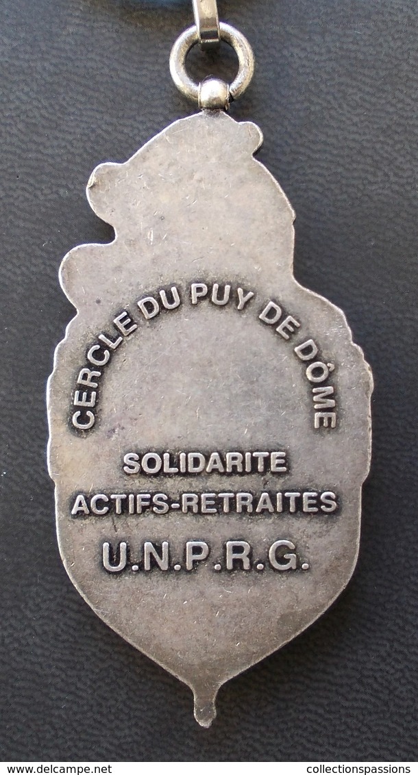 - Porte Clés. Porte Clefs. Gendarmerie Du Puy De Dôme - U.N.P.R.G. - - Police & Gendarmerie