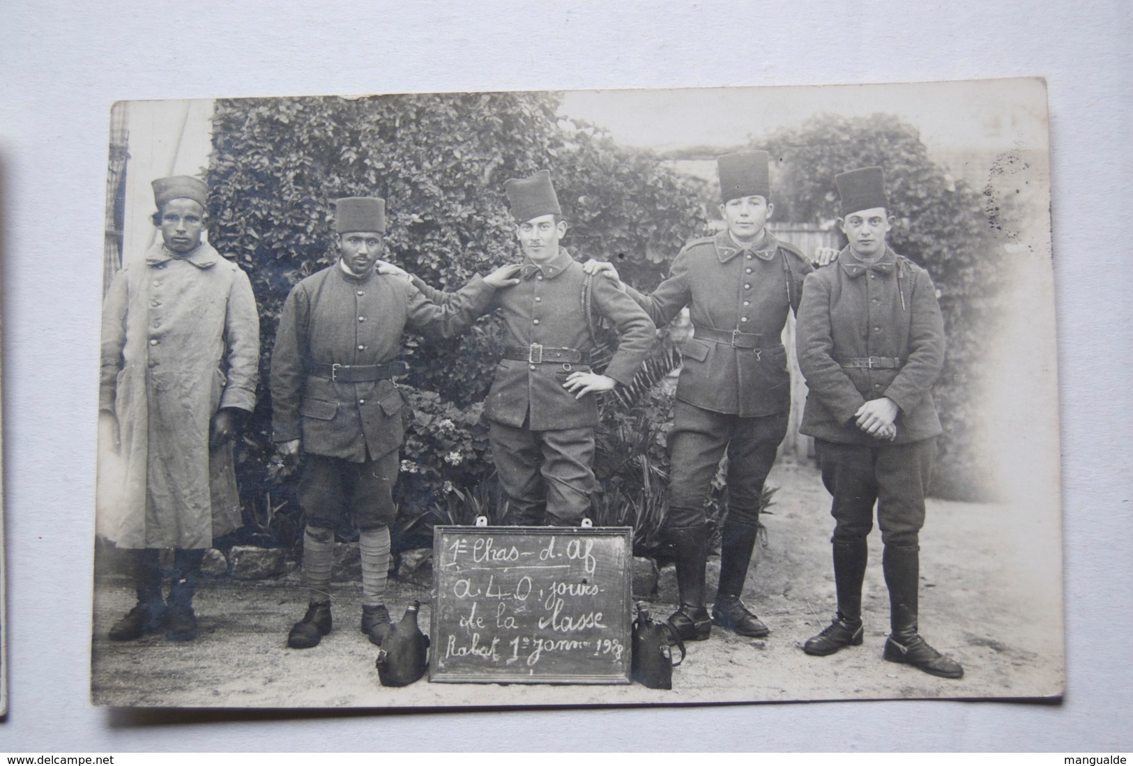 Carte-photo RABAT 1928   Groupe De Soldats à 40 J De La Classe - Régiments