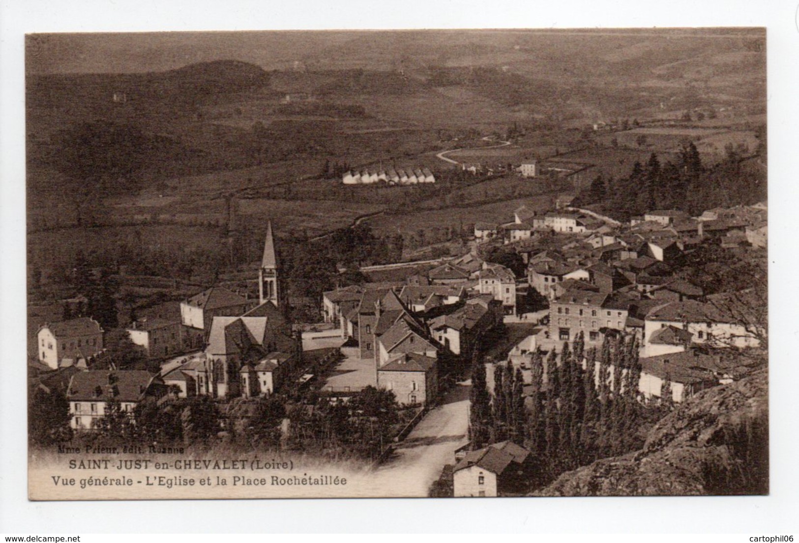 - CPA SAINT-JUST-EN-CHEVALET (42) - Vue Générale - L'Eglise Et La Place Rochetaillée - Edition Mme Prieur - - Andere & Zonder Classificatie