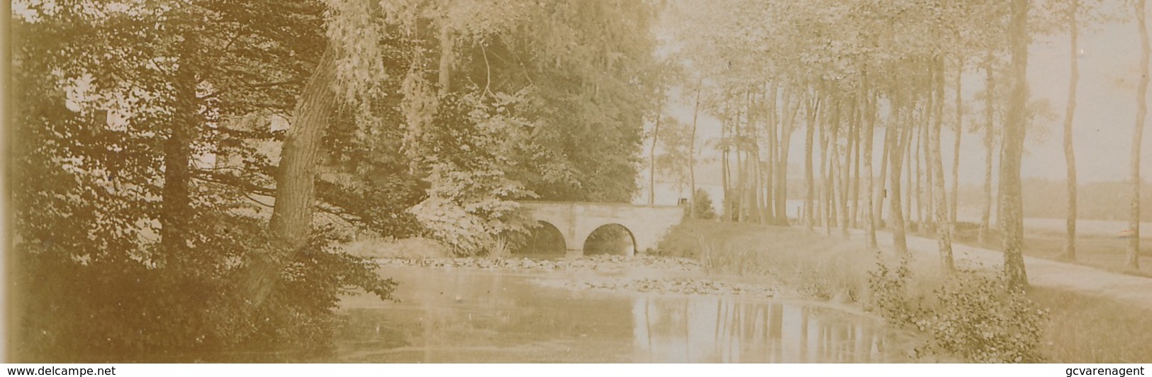 LAARNE - KASTEELDREEF  MET BRUG NAAR KASTEEL  - ZELDZAME FOTO 12 X 9 CM   - ZIE AFBEELDINGEN - Sint-Martens-Latem