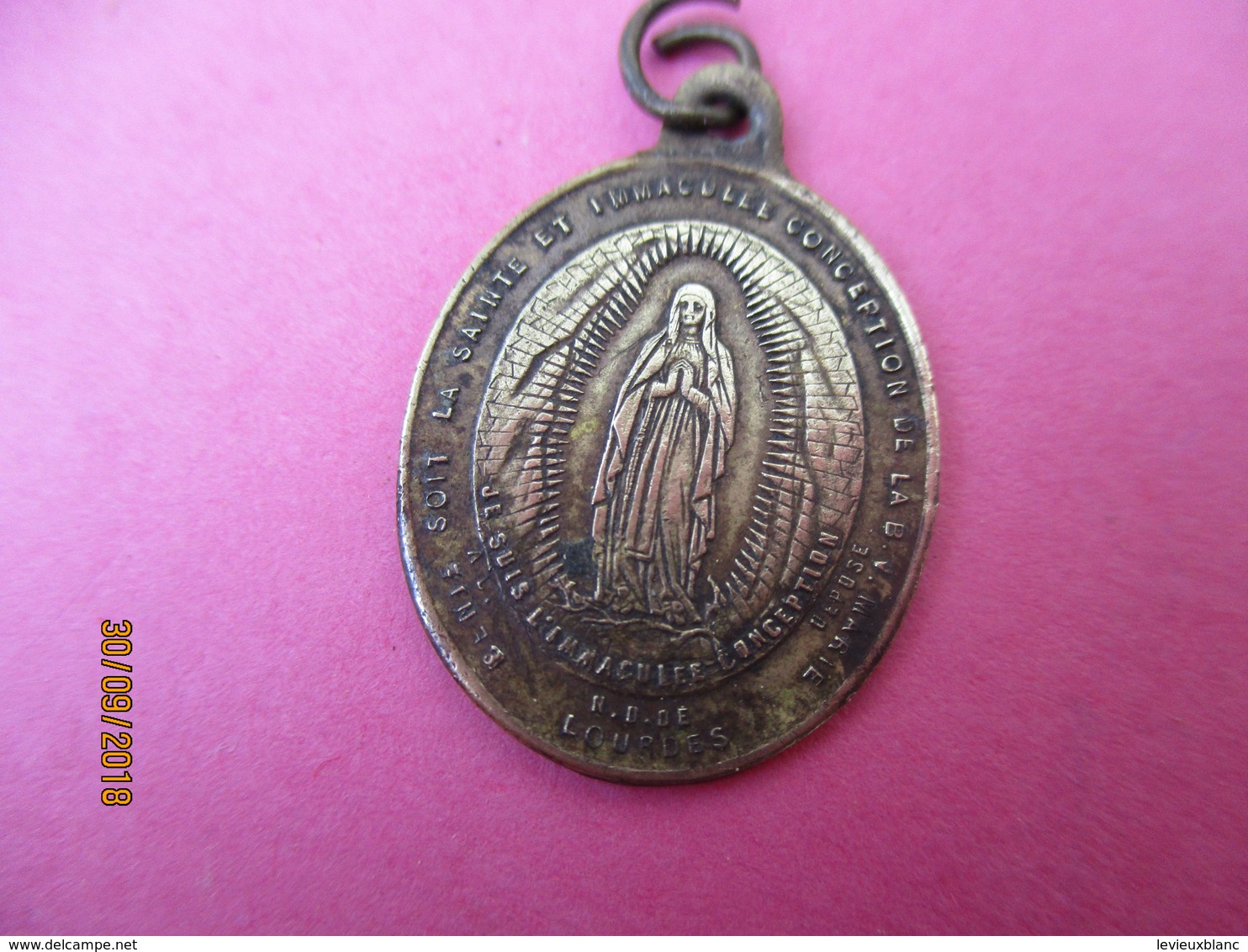 Médaille De Chaînette/Notre Dame De Lourdes / Je Suis L'immaculée Conception / Mi-XIXéme Siécle   CAN792 - Religion & Esotericism