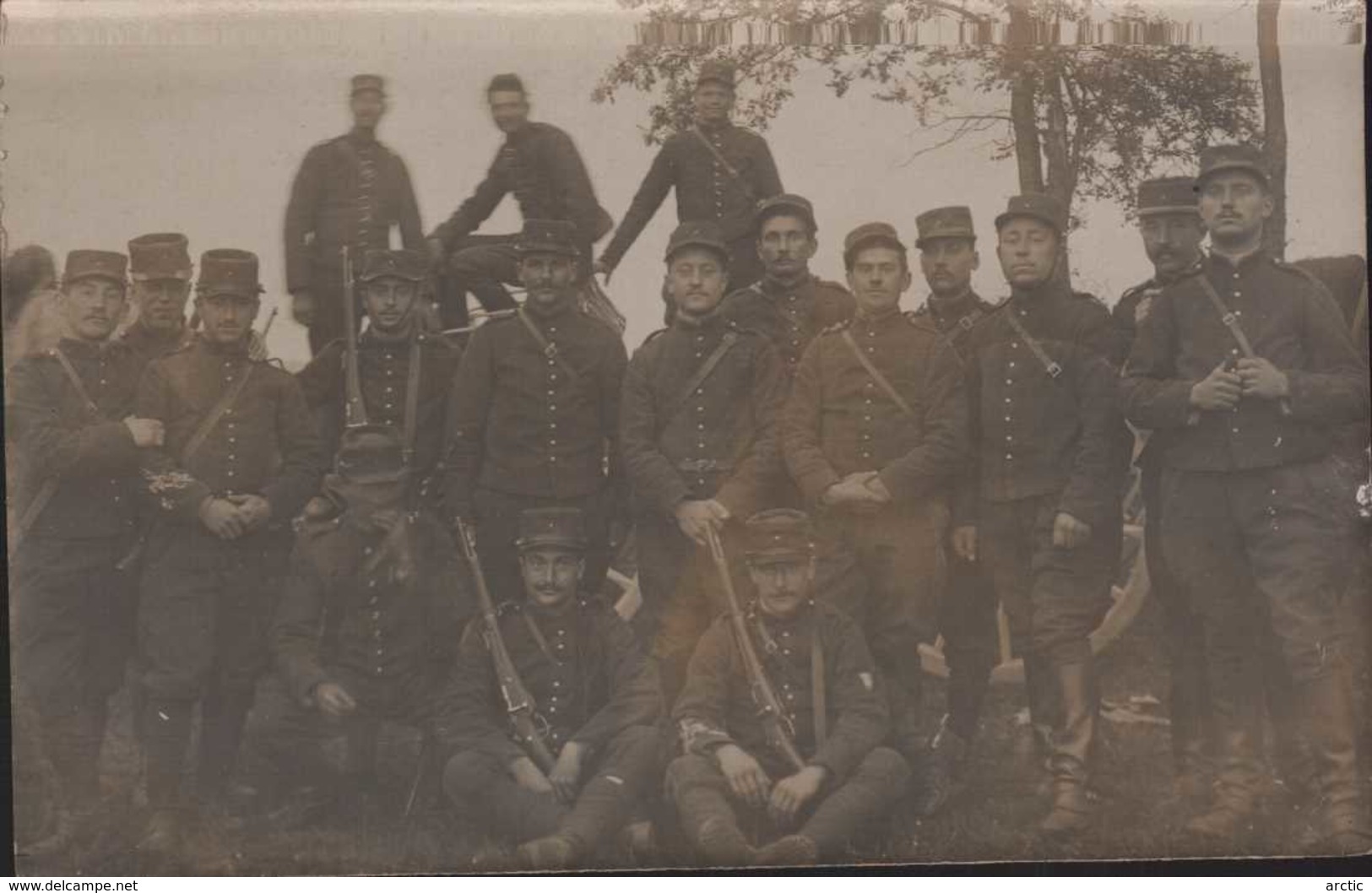 Photo Carte  Groupe De Soldats Du 153 E D'Infanterie De La Rochelle Au Camp De Biard (86) - Autres & Non Classés