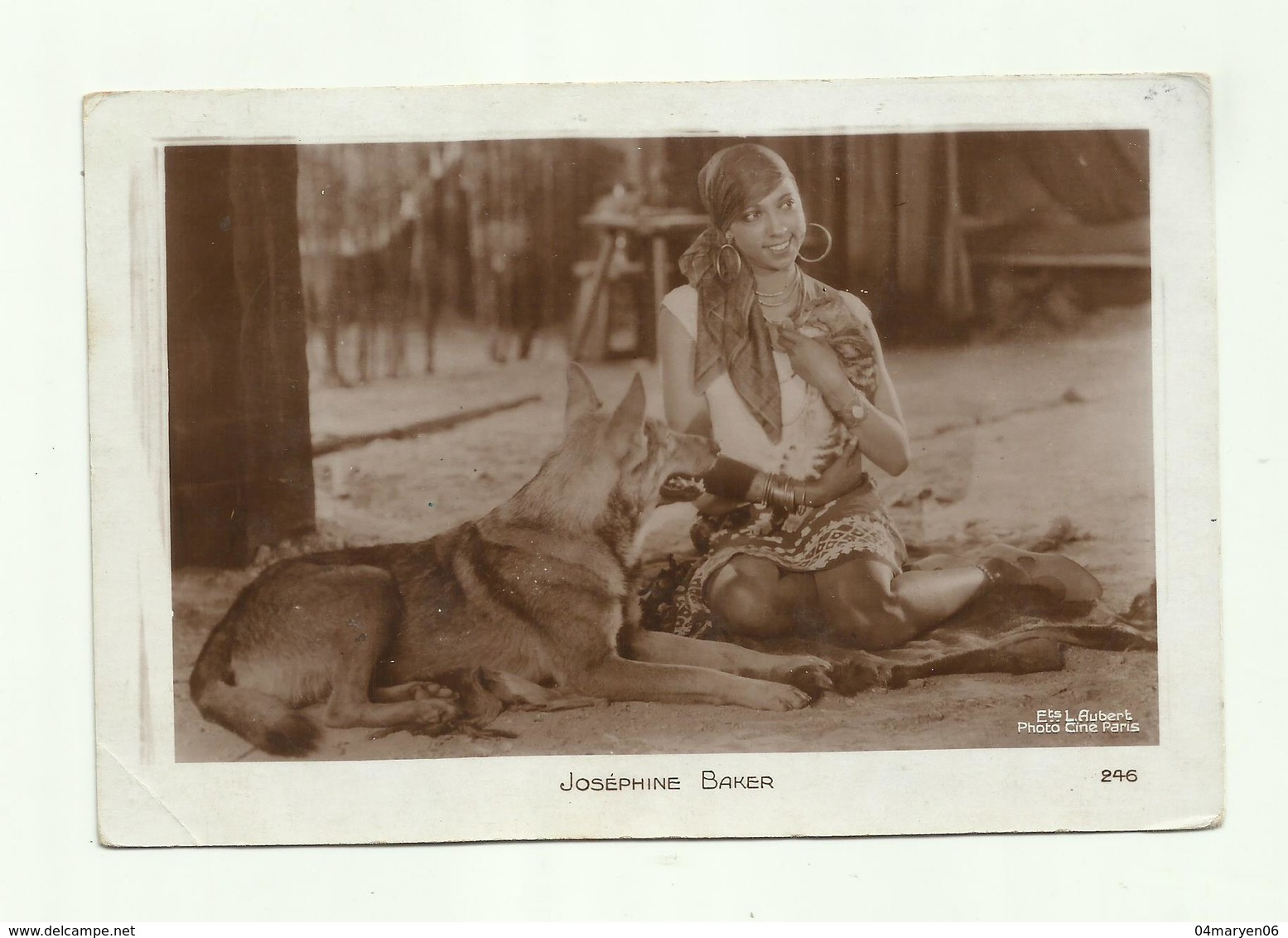 **JOSEPHINE   BAKER      **--"" Photo  Ciné Paris"" - Artistas