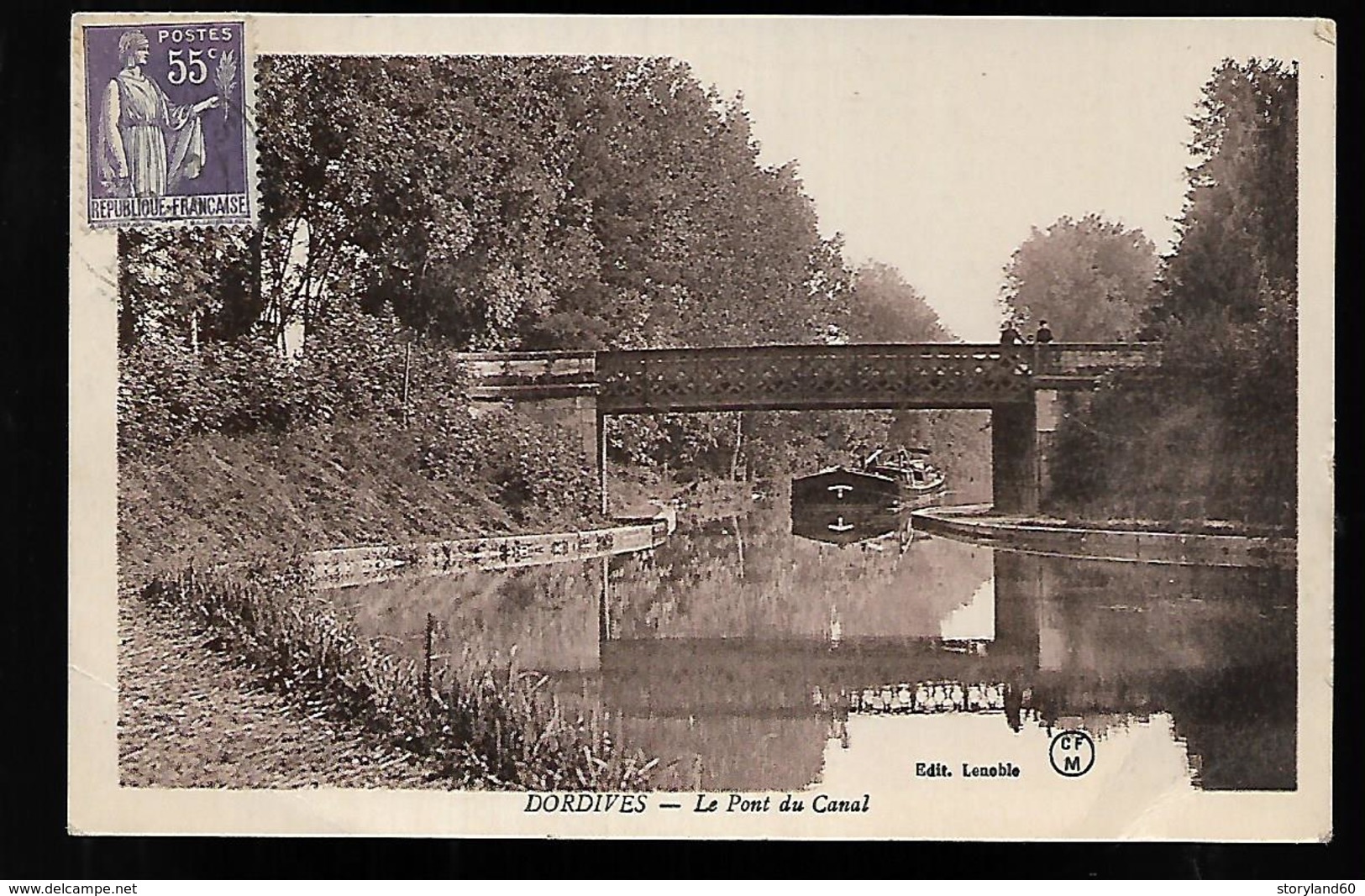 Cpa 4520003 Dordives Le Pont Du Canal, Péniche - Dordives