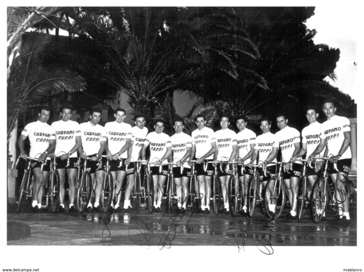 PHOTO RIGIDE, TEAM CARPANO COPPI 1957 FORMAT 18 X 25 - Cyclisme