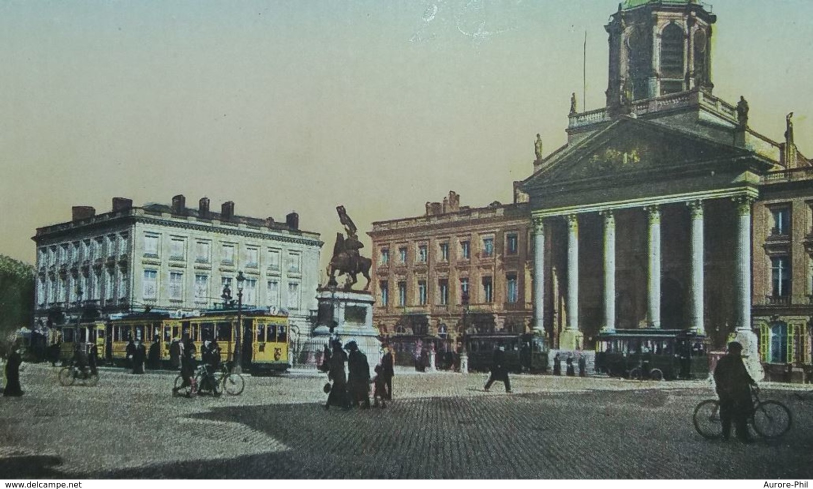 Bruxelles Place Royale Avec Trams - Squares