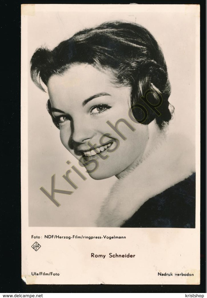 Romy Schneider  (damage) [AA43-0.006 - Entertainers